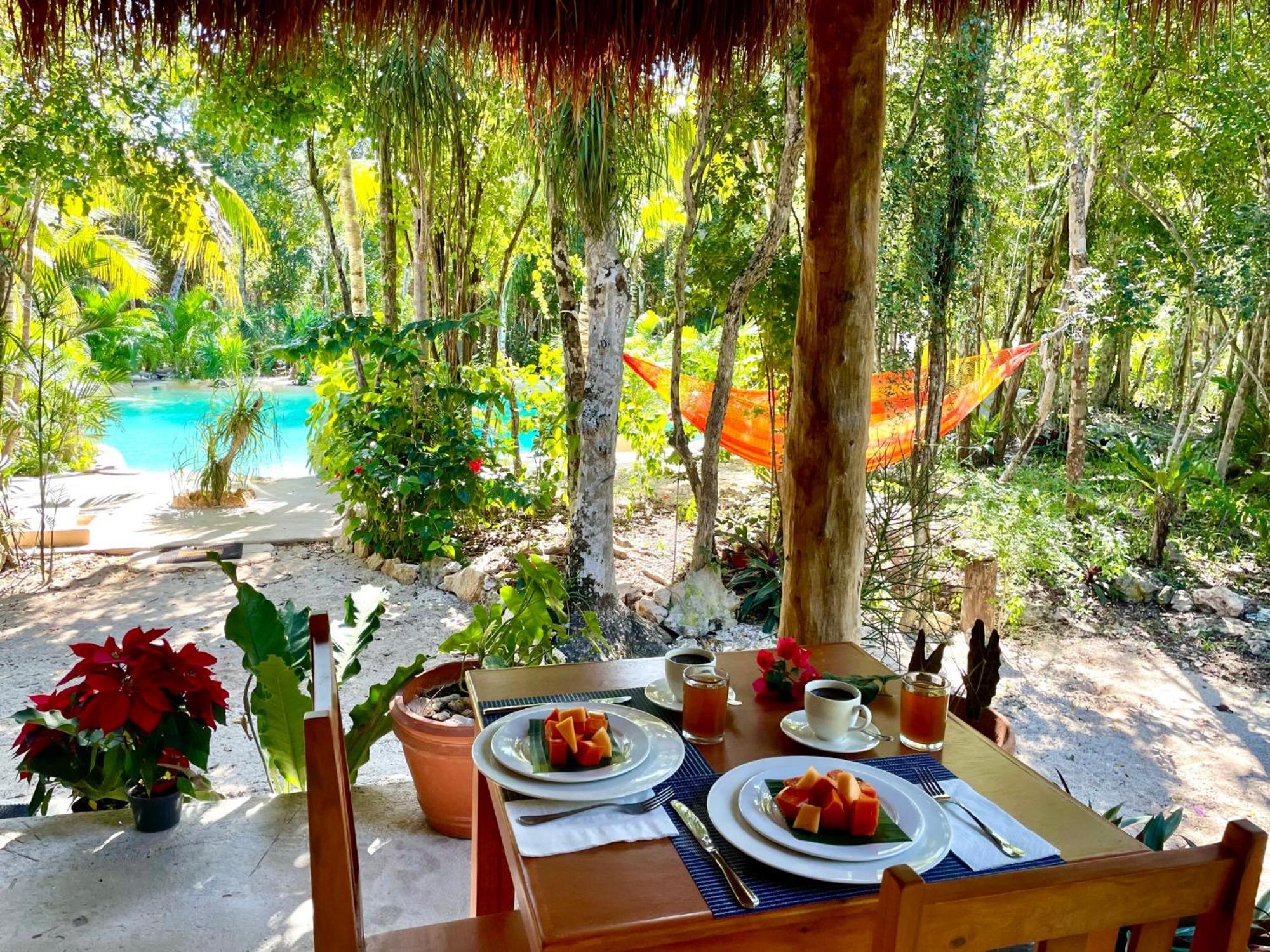 Glamping Bunga Lotus Hotel Tulum Bagian luar foto