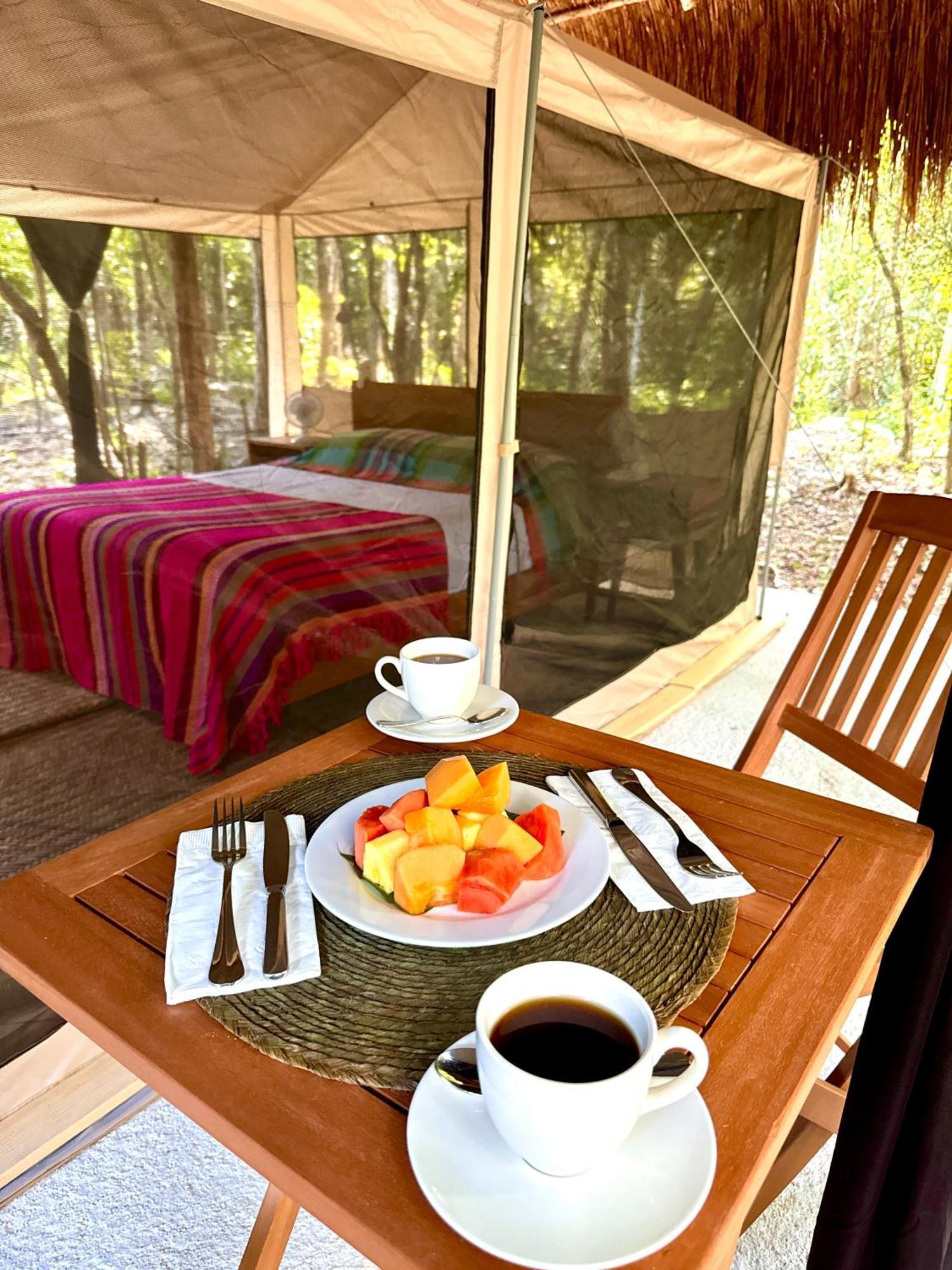 Glamping Bunga Lotus Hotel Tulum Bagian luar foto