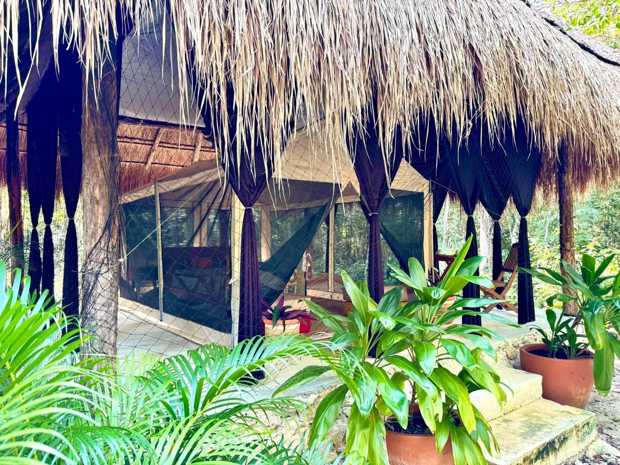 Glamping Bunga Lotus Hotel Tulum Bagian luar foto